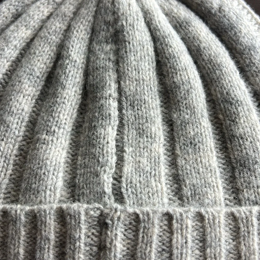 Polo Ralph Lauren Men's Signature Merino Cuffed Beanie - Picture 7 of 9